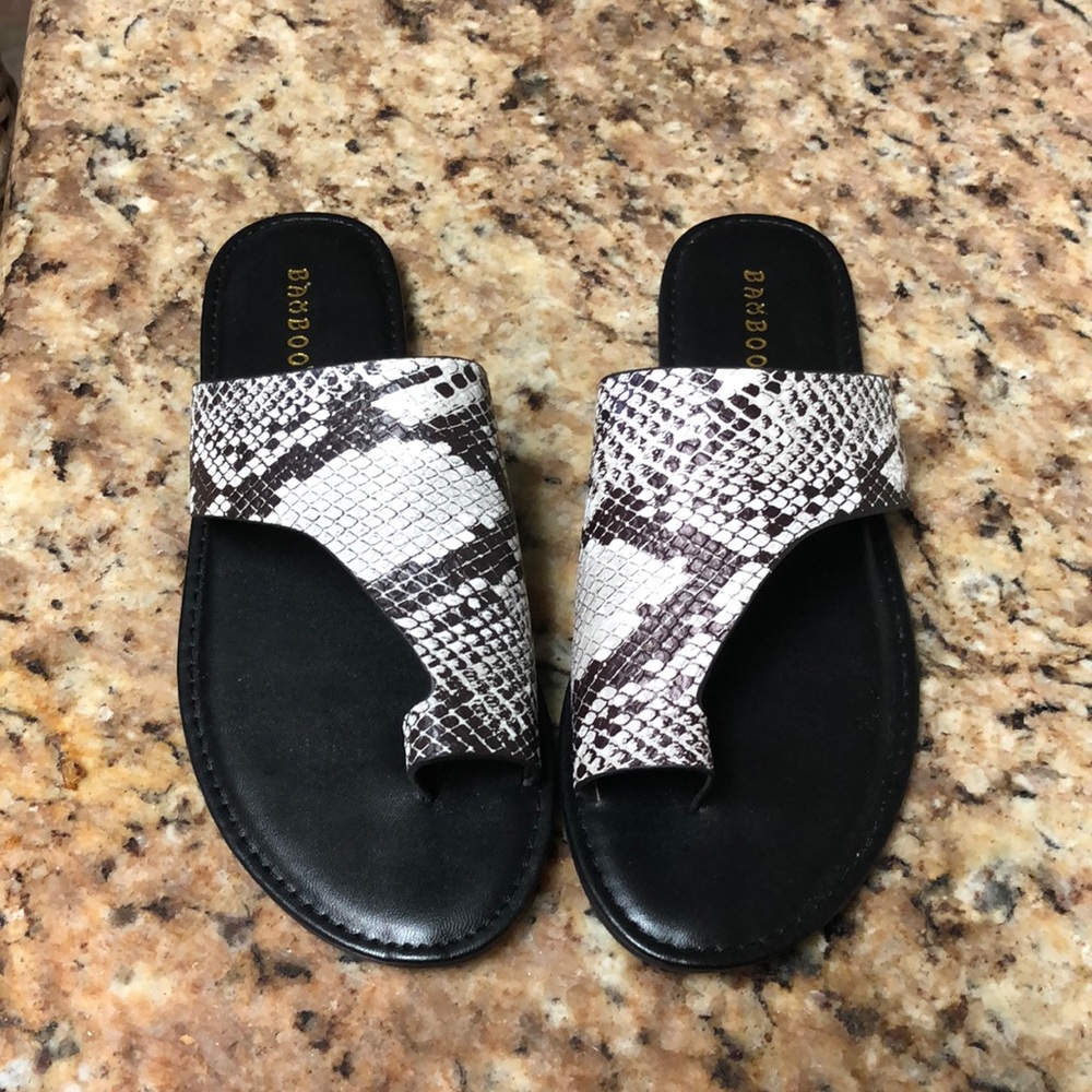Bamboo sandal snake print NEVER WORN